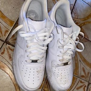 White Air Forces Size 13 (Man)